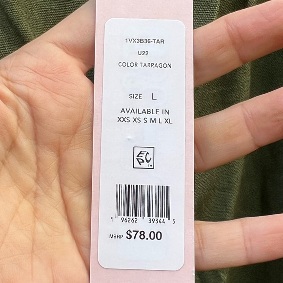 NWT BCBGeneration Belted Pull On Shorts with pockets size Large - Picture 9 of 10